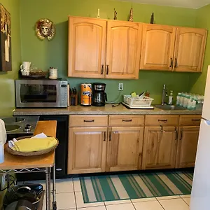One Bed Near Beaches And Downtown Sarasota