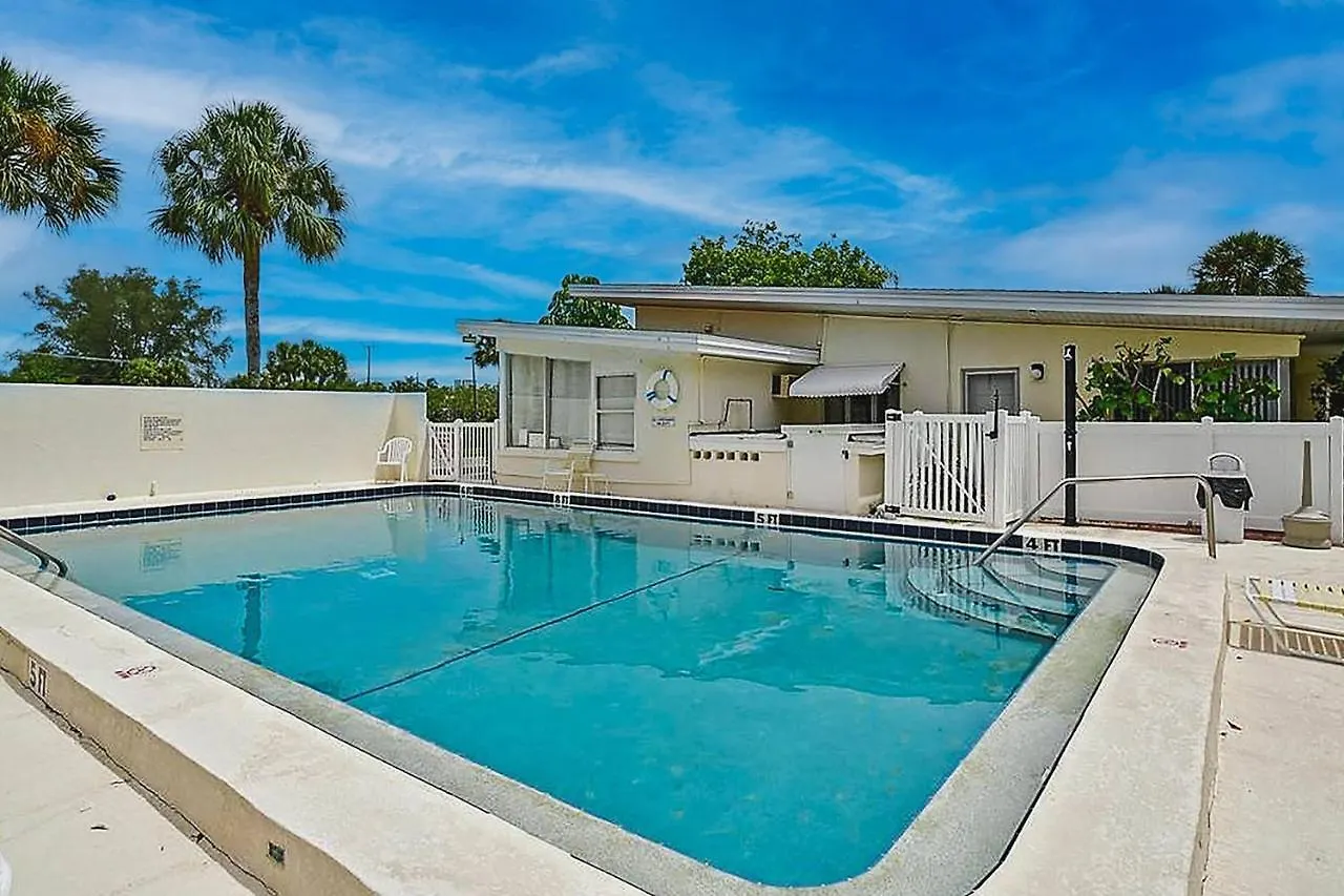 Pelican Gardens 7 By Lido Beach Sarasota